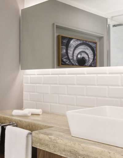 Deluxe-Room-Bathroom-Le-Meridien-Rome